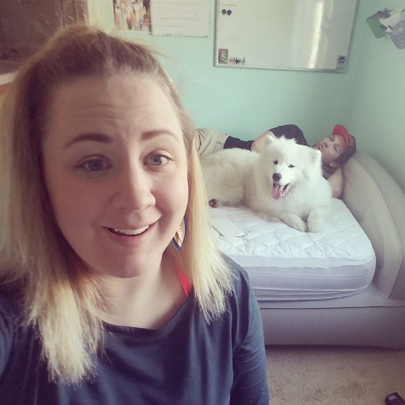 Meet your Posher, Sara - Picture 2 of 3